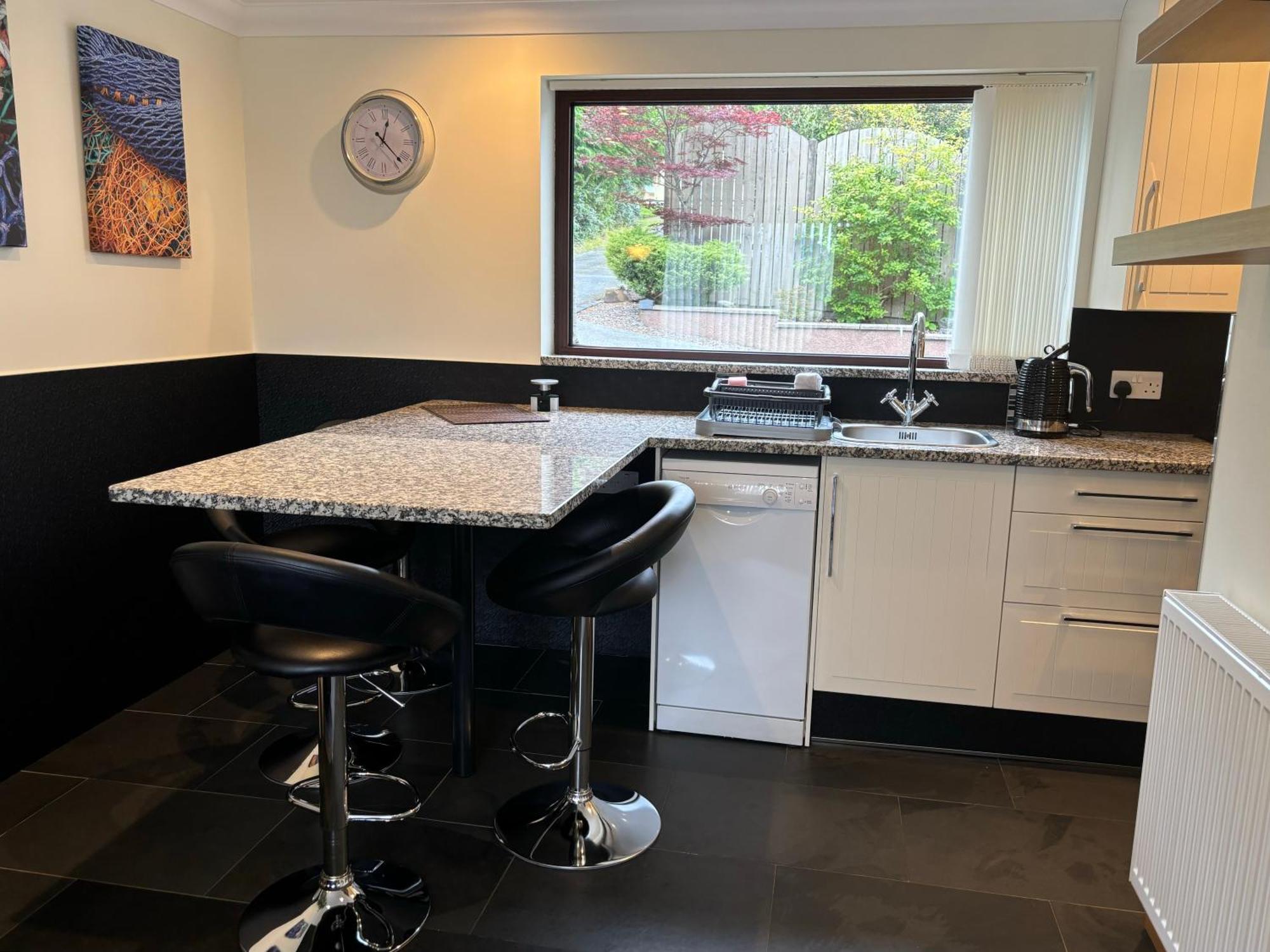 Misty Isle Apartments Ltd - Maol View Kyleakin Esterno foto