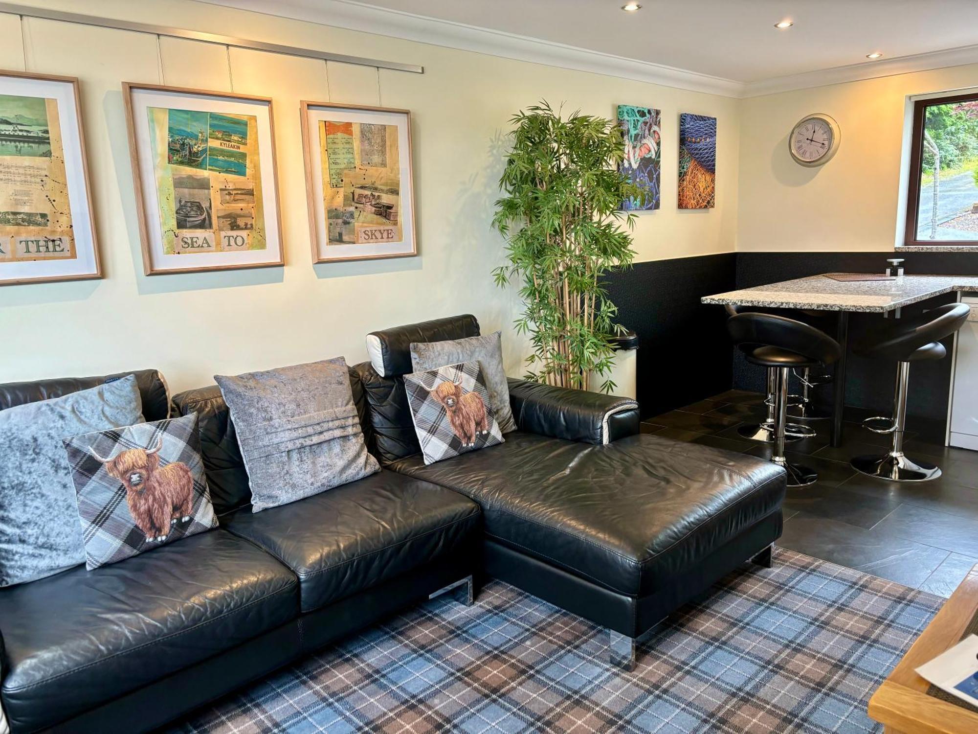 Misty Isle Apartments Ltd - Maol View Kyleakin Esterno foto