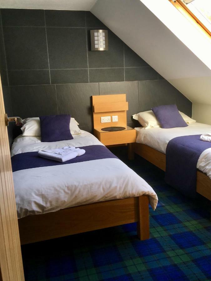 Misty Isle Apartments Ltd - Maol View Kyleakin Esterno foto